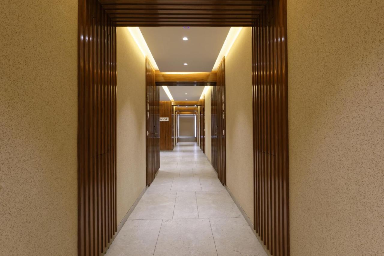 אחמדאבאד Hotel Flourish International מראה חיצוני תמונה